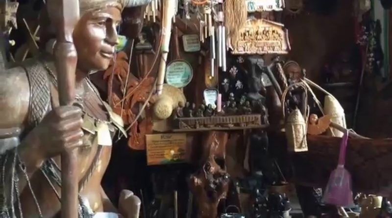 PHILIPPINEN MAGAZIN - VIDEOSAMMLUNG - Igorot Souvenir Shop in Baguio