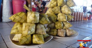 PHILIPPINEN MAGAZIN - FOTO DES TAGES - Hanging Rice - Hängender Reis Foto von Sir Dieter Sokoll