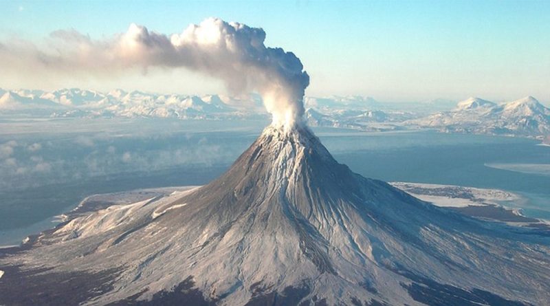 PHILIPPINEN MAGAZIN - TAGESTHEMA - TAGESTHEMA: Etwa 300 Vulkane, davon 22 (24) aktiv
