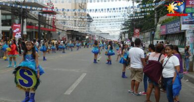 PHILIPPINEN MAGAZIN - FOTO DES TAGES - Vorbereitungen zum Fiesta-Umzug Foto von Sir Dieter Sokoll