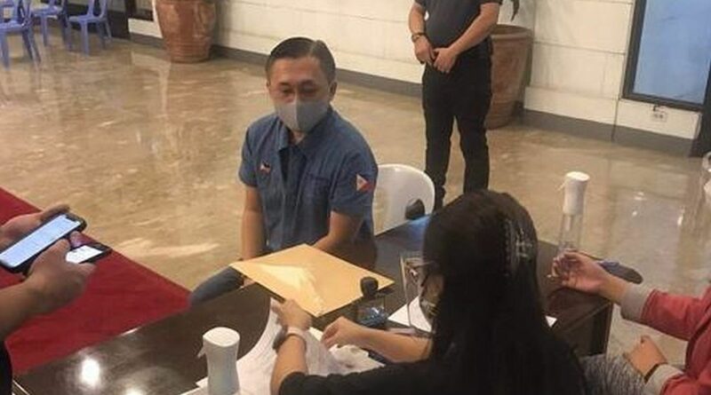 PHILIPPINEN MAGAZIN - NACHRICHTEN - Bong Go zieht seine Präsidentschaftskandidatur offiziell zurück