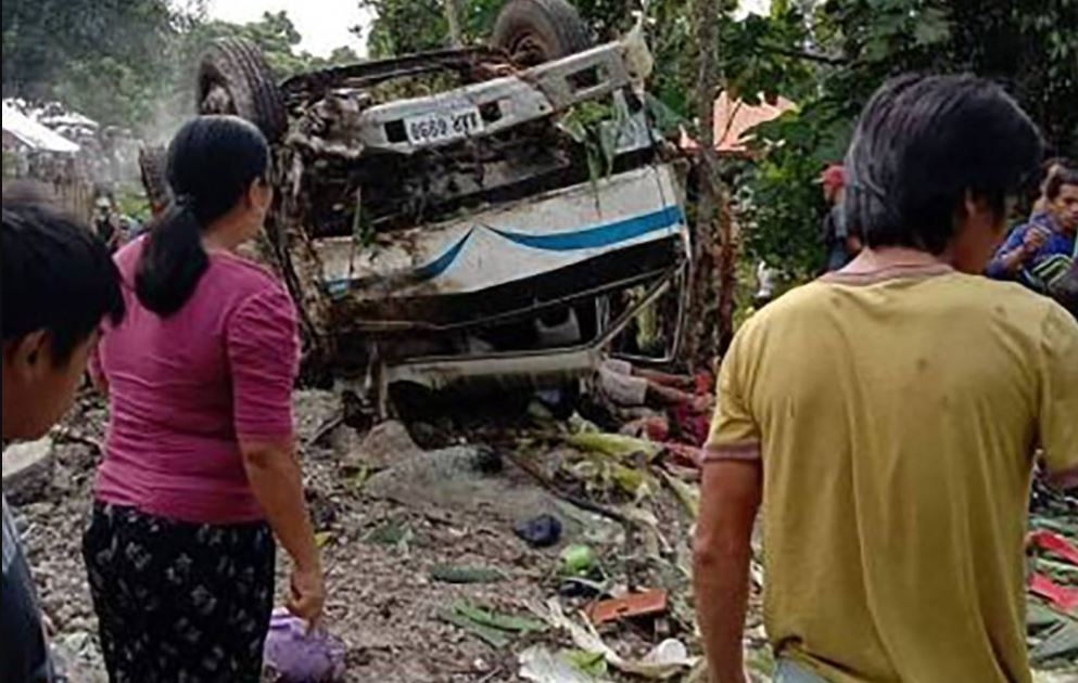 PHILIPPINEN MAGAZIN - NACHRICHTEN - 11 Tote bei Lkw-Unfall