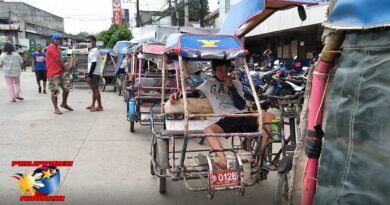 PHILIPPINEN MAGAZIN - FOTO DES TAGES - Wartende Sikad-Fahrer (Fahrradrischken) in langer Reihe von Sir Dieter Sokoll, KOR