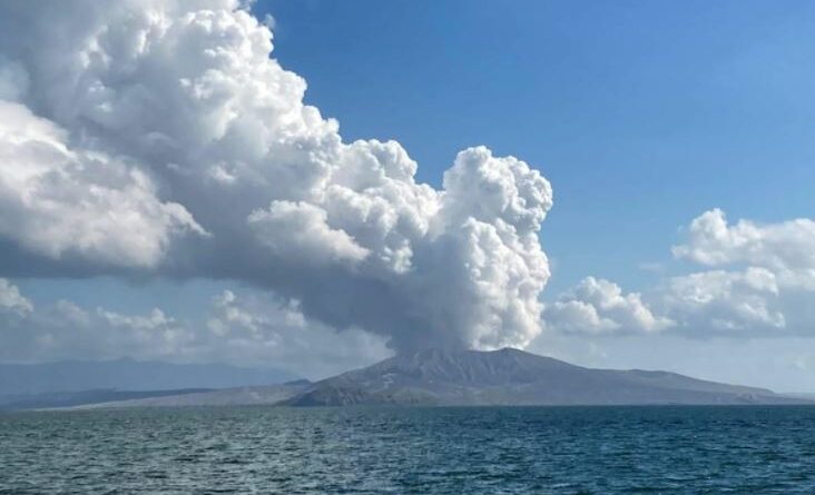 PHILIPPINEN MAGAZIN - NACHRICHTEN - Alarmstufe 3 über dem Vulkan Taal nach phreatomagmatischem Ausbruch -PHIVOLCS