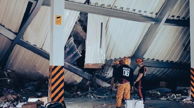 PHILIPPINEN MAGAZIN - NACHRICHTEN - Gebäudeeinsturz wegen Überladung in Bulacan fordert 3 Todesopfer