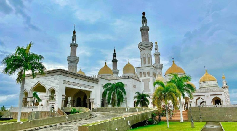 PHILIPPINEN MAGAZIN - TAGESTHEMA - MITTWOCHSTHEMA - FAKTEN über MINDANAO: Sultan Haji Hassanal Bolkiah Masjid