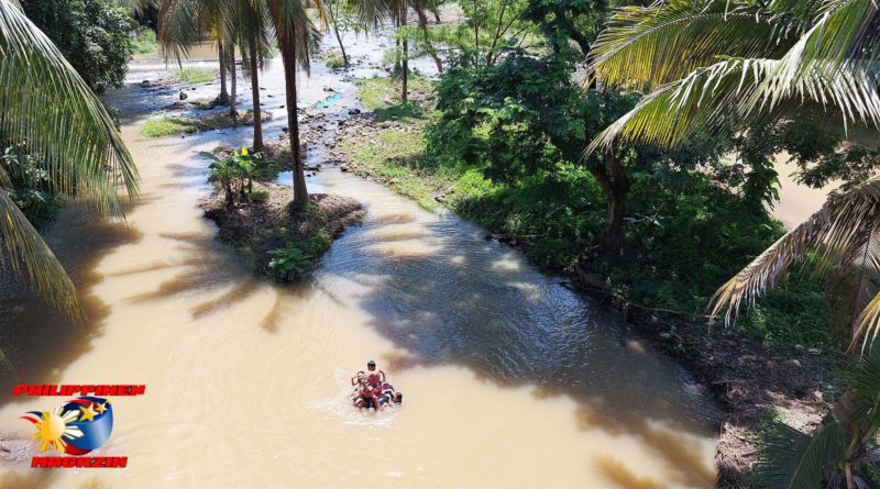 PHILIPPINEN MAGAZIN - FOTO DES TAGES - Kinder im Fluß