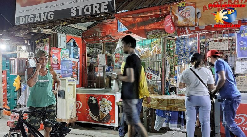 PHILIPPINEN MAGAZIN - FOTO DES TAGES - Sari-Sari Store am Abend Foto von Sir Dieter Sokoll, KOR