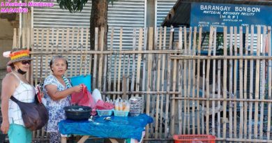 PHILIPPINEN MAGAZIN - FOTO DES TAGES - Fischkauf auf der Straße