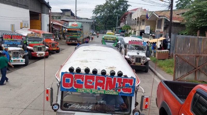 FOTOSERIE: Impressionen von einem Jeepney-Terminal