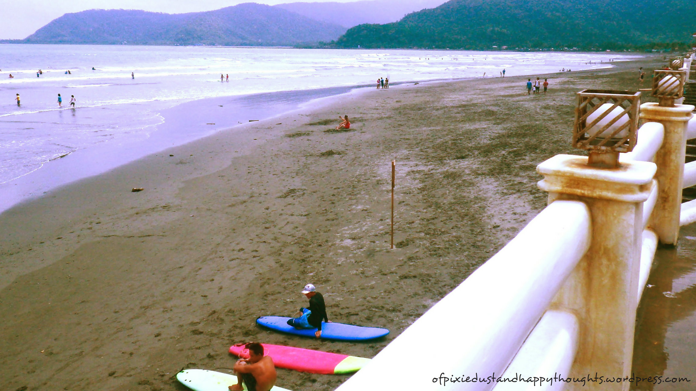 Dienstagsthema-Tagesthema - REISEZIELE in Luzon. Sabang Beach in Baler