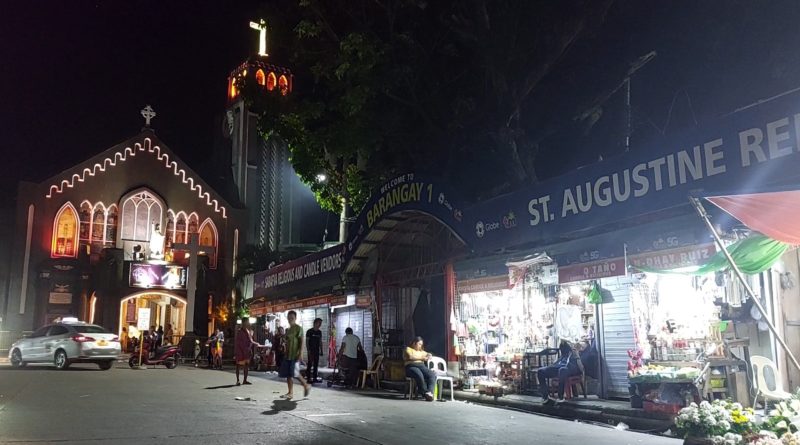 PHILIPPINEN MAGAZIN - BLOG - Die Lichter in und an der Kathedrale