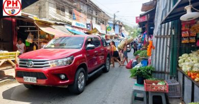 PHILIPPINEN MAGAZIN - FOTO DES TAGES - Autoverkehr auf der Marktstraße