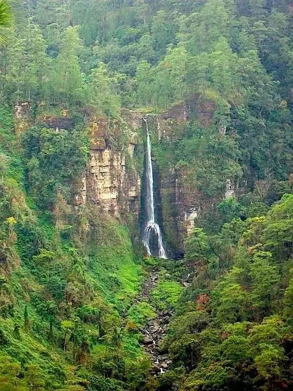 PHILIPPINEN MAGAZIN - DIENSTAGSTHEMA - WASSERFÄLLE - Tagpao Falls in Abra